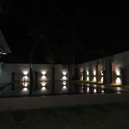 Brisa Marina Hotel Negombo Buitenkant foto