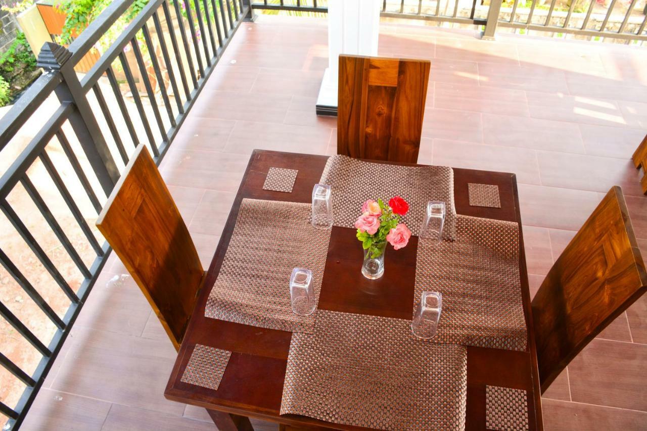Brisa Marina Hotel Negombo Buitenkant foto