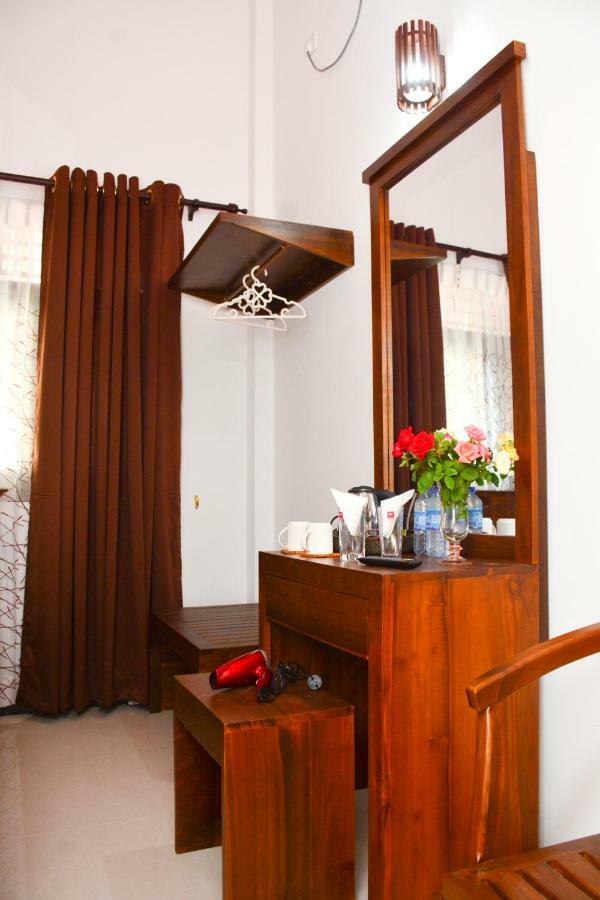 Brisa Marina Hotel Negombo Buitenkant foto